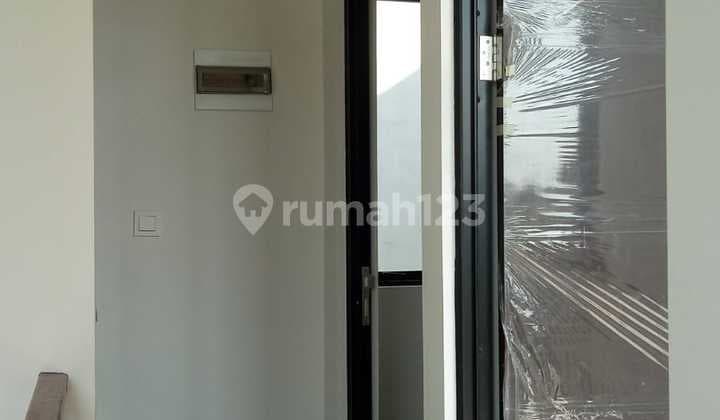 Dijual Rumah 2 lantai di Perumahan Citra Garden Puri cluster CASCO