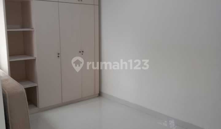 DIJUAL RUMAH CANTIK 2 LANTAI DI LIPPO KARAWACI TANGERANG