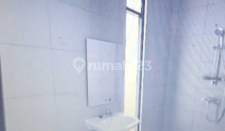 For Sale 2-Story House 177 M2 Taman Villa Meruya, West Jakarta