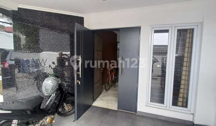 Dijual Rumah Sangat Bagus Di Intercon Kebun Jeruk