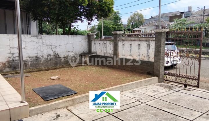 Ready-to-occupy house, negotiable price until a deal in Cibubur Country