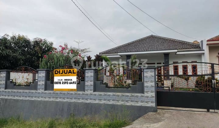 Rumah luas asri sejuk siap huni di pangauban Garut
