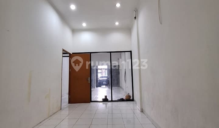 RUKO 3 LANTAI JEMBATAN LIMA SIAP PAKAI JAKARTA BARAT 4x40