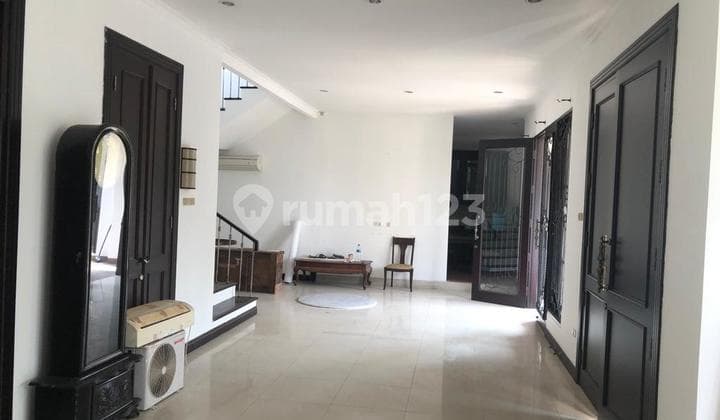 Wallet Permai Pik Beautiful House with Spacious 310m Pool