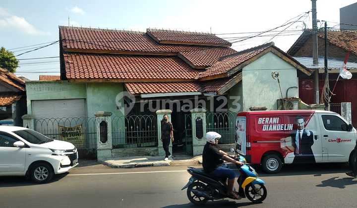 Dijual Rumah SHM di Jl. Brigjend Dharsono No. 88, Cirebon (Kode: 005)