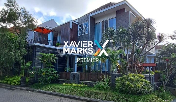 J107 Rumah Mewah Dijual Semi Furnish Dekat Sukarno Hatta Malang