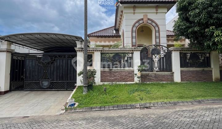 J55 Rumah Mewah di Istana Dieng Boulevard, Dekat Club House