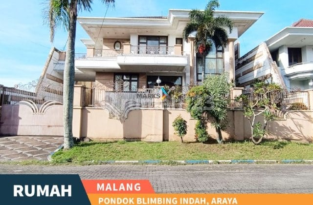 K77 Dijual Rumah Bangunan Terawat Super Strategis Langsung Siap Huni