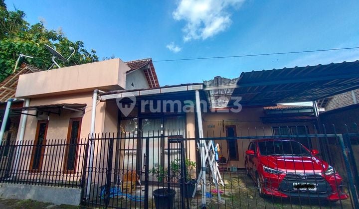 Rumah di Salatiga SHM Bagus Hadap Timur