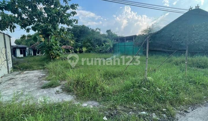 Tanah Luas Cocok untuk Gudang atau Usaha di Jl Raya Kudus Pati