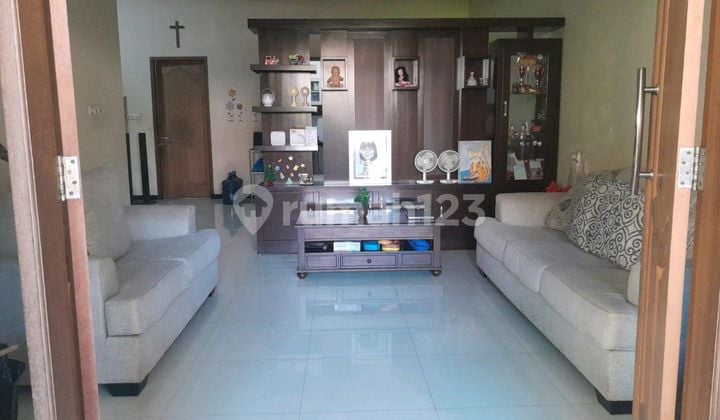 Rumah Bagus Siap Huni Di Jl Mulawarman Tembalang
