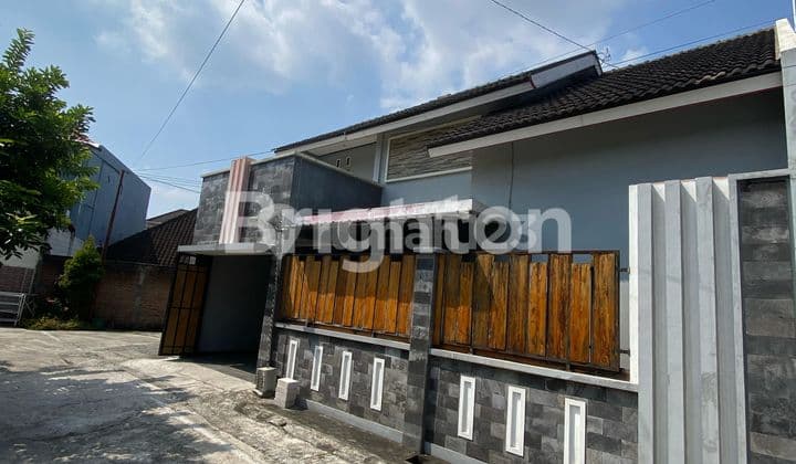 RUMAH 2 LANTAI SIAP HUNI DI DAERAH DEKAT PASAR BEKONANG