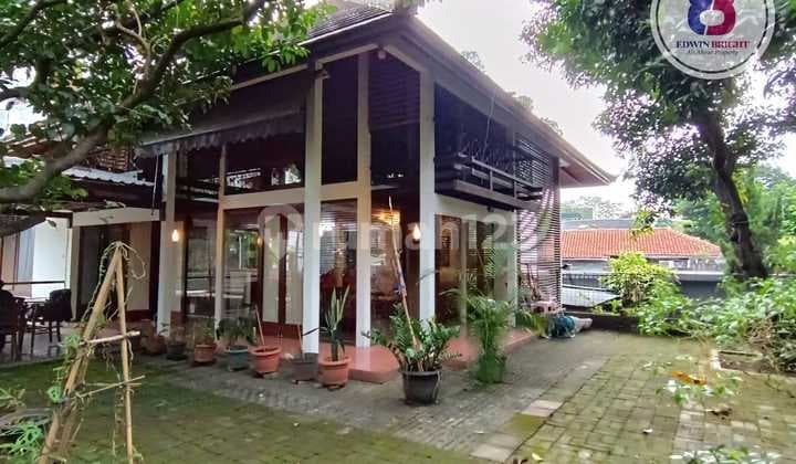 Rumah Murah Mewah di Hoek Furnish Siap Huni di Cipete Dekat MRT