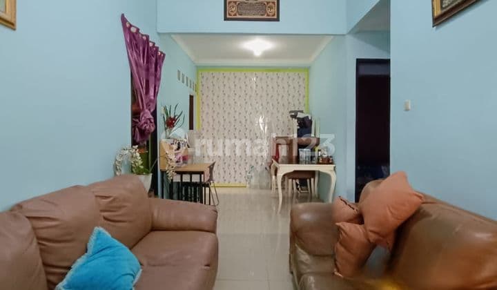 Rumah Rapih Dalam Komplek Di Hoek Dekat Area Bintaro Sektor 9