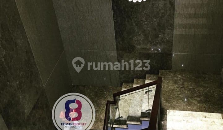 Rumah Mewah di Perumahan siap huni diJatiwaringin Jakarta Timur