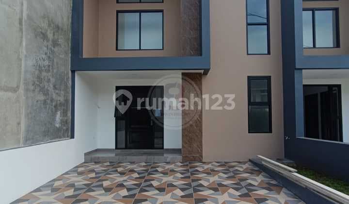 Rumah Brand New Dalam Cluster di Larangan