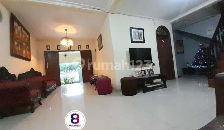 Rumah Dijual Rapih di Bintaro Pesanggrahan Jakarta Selatan