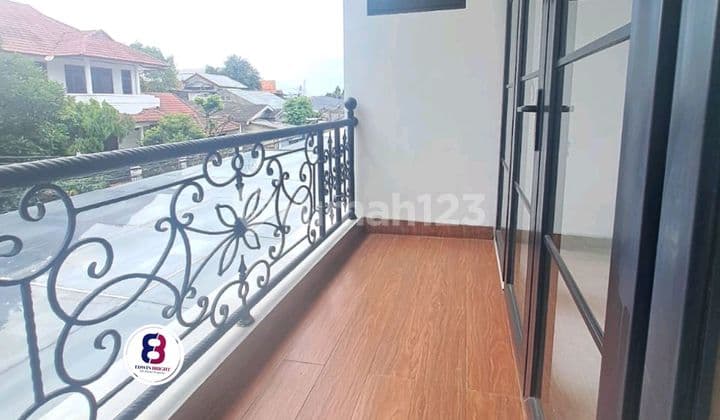 Rumah Dijual Brand New Ada Private Pool Bintaro Jakarta Selatan