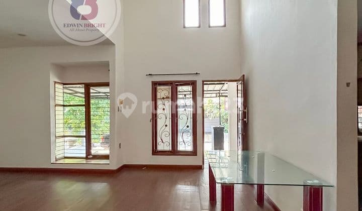 Minimalist Beautiful House Ready to Occupy in a Cluster in Bintaro Jaya