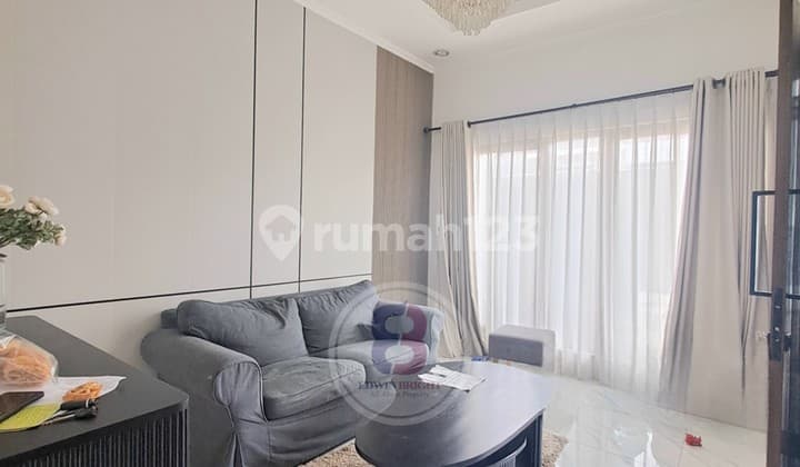 Rumah Cantik Dalam Cluster Area Dekat Bintaro Xchange dan Stasiun