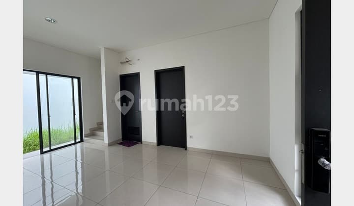 Jual Rumah Hook Mewah Maison De Wisteria Metland Menteng - Tipe Attic + Sky Balcony! (015)