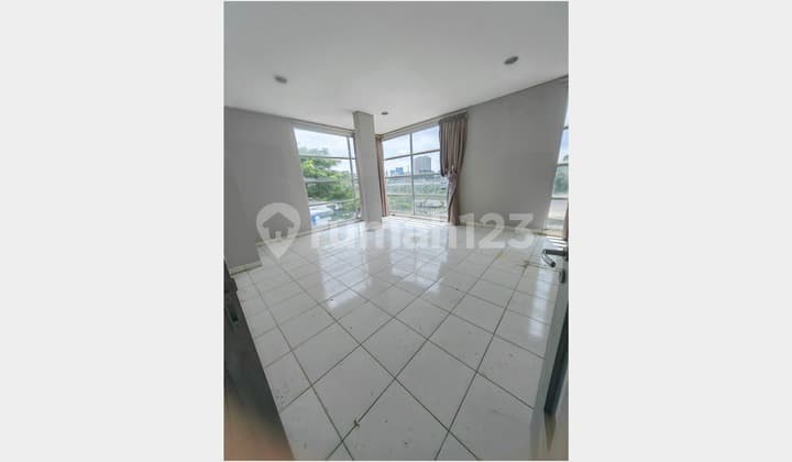 Disewa Ruko Hook 3 Lantai di Bekasi Town Square (Betos) - Lokasi Strategis & Premium (013)