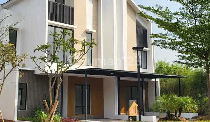 Dijual Rumah 2 Lantai Cluster The Essence New Facade, Jakarta Garden City, Cakung, Jakarta Timur