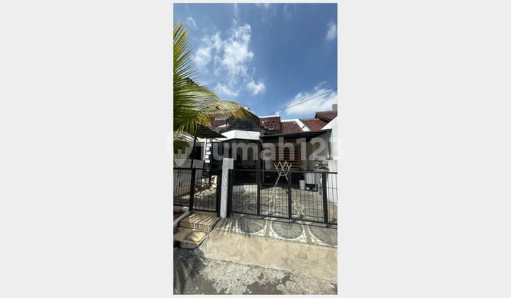 Sell Fast! Minimalist House Metland Menteng Cakung - Price Negotiable, Freehold & Move-in Ready! (011)