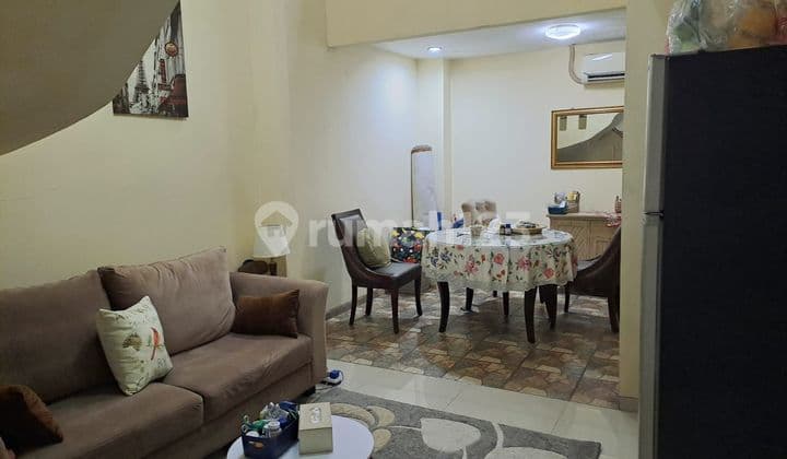 Rumah 2 Lantai Bagus Siap Huni di Metro Permata Tangerang Semi Furnished