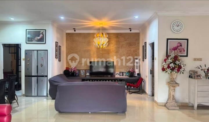 Rumah Cantik Termurah 2 Lantai di Metro Permata 1