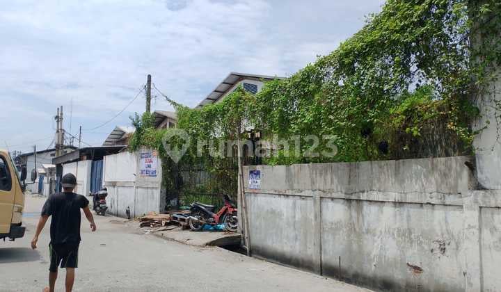 Land for Sale. Former Warehouse in Miami Warehousing Area, 807 SqM