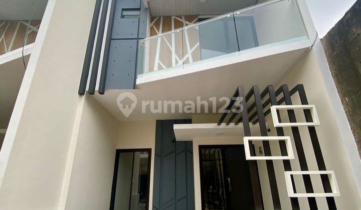 Rumah 2 Lantai Dekat Kampus Petra Siwalankerto Jalan A. Yani. Cari lokasi lain ?? WA saya