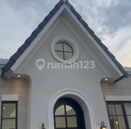 Cari Rumah Ready Unit Di Surabaya Yang Plus Furniture ? Ini Paling Hot Di Akhir Tahun Ini !!! Harganya Murah Lagi. Desainnya Ala Disney. Penasaran ?? Wa Saja Info Rumah Dimana Pun