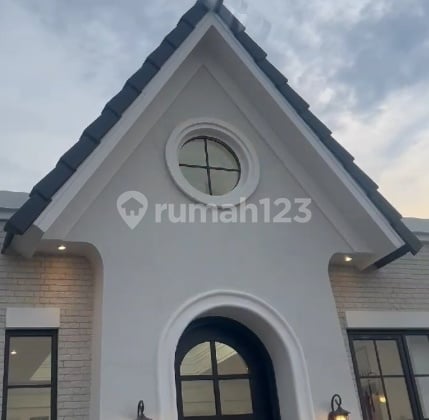 Cari Rumah Ready Unit Di Surabaya Yang Plus Furniture ? Ini Paling Hot Di Akhir Tahun Ini !!! Harganya Murah Lagi. Desainnya Ala Disney. Penasaran ?? Wa Saja Info Rumah Dimana Pun