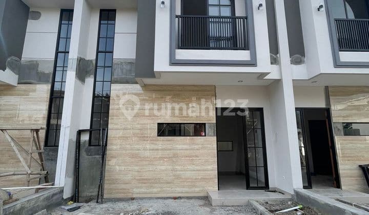 Rumah di Dekat Manukan (Pakal) Stock Hampir Habis. Segera Cek Lokasi Sebelum Kehabisan.