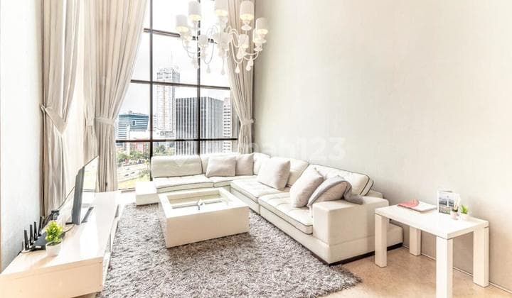 Nice Apt With Strategic And Easy Access Area At Senopati Suites