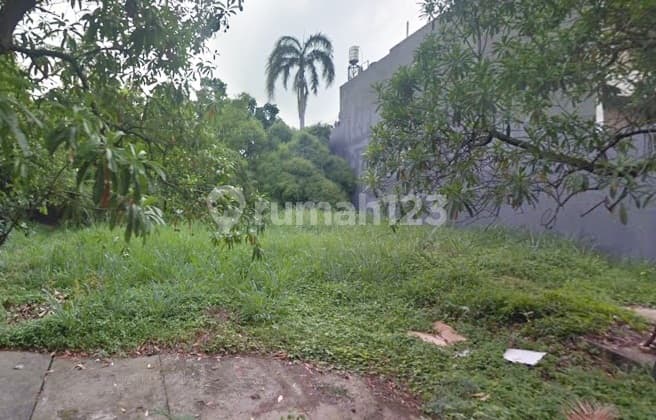 Tanah dgn Lokasi Bagus dan Strategis Di Villa Hijau, Pondok Indah