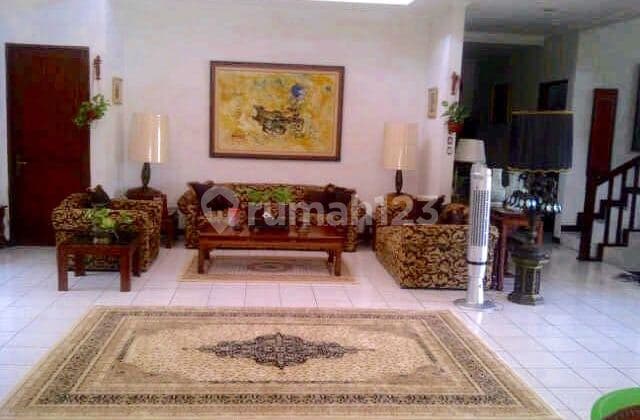 Nice And Spacious 4Br House With Pool At Jl Pinus Cinere Estate