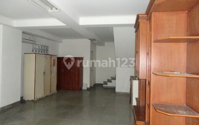 Ruko Cocok Kantor dan Sudah Renov Di Sentra Arteri Mas Keb Lama