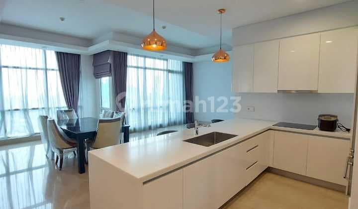 Very Nice 3BR Apt with Strategic Location At La Maison Barito