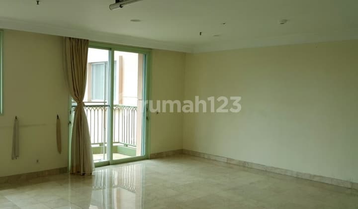 Nice 2BR Apt with Strategic Location at Green View Apartment