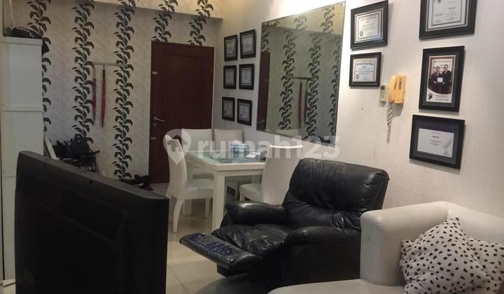 Nice 3BR Apartment with Strategic Location At Marbella Kemang