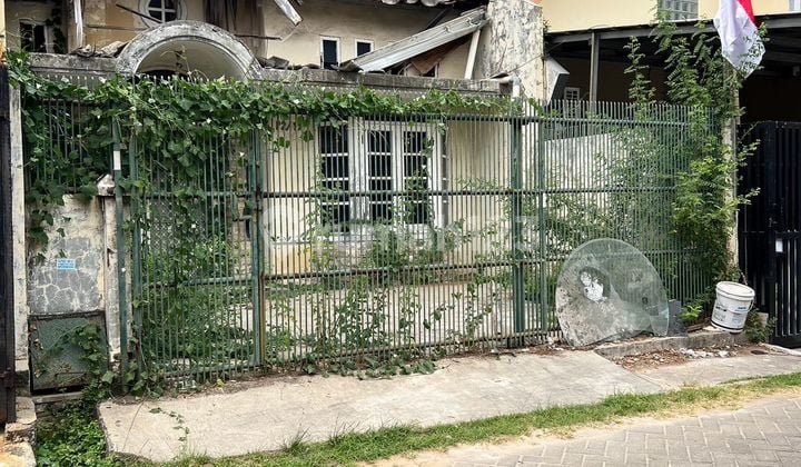 Dijual Cepat Rumah Hitung Tanah Berlokasi Strategis di Citra Garden 2