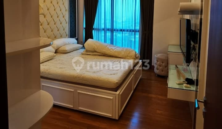Nice 1Br Apt With Easy Access Location At Residence 8 Senopati