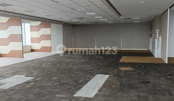 Nice And Spacious Office Space With Strategic Location At The East Kuningan