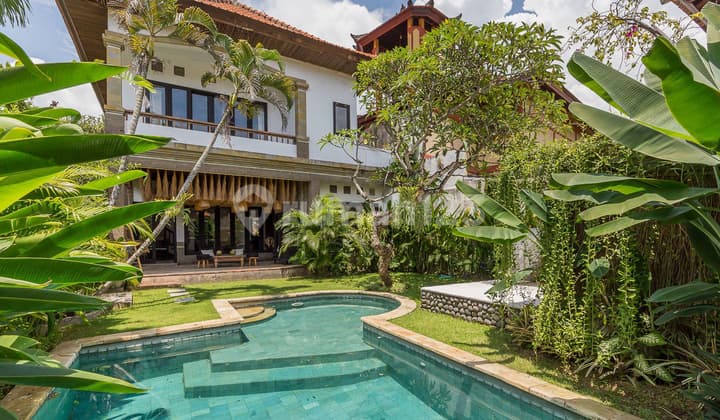 Beautiful Home For Rent HS - Hak Sewa Bagus di Umalas