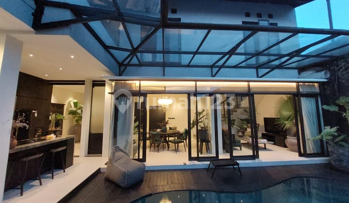 Stunning SHM - Freehold Title Furnished in Umalas, Kerobokan Excellent