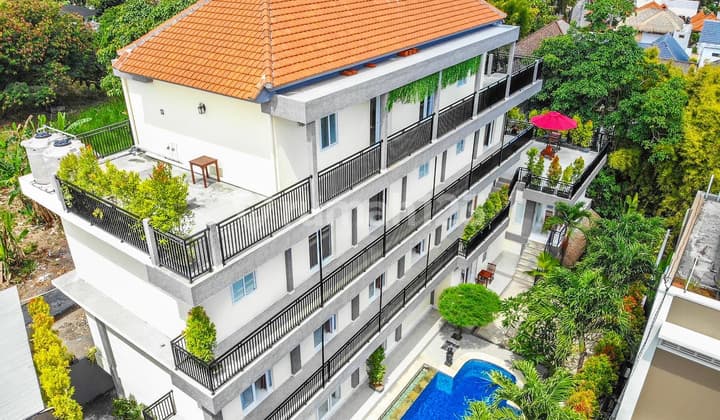 PRIME INVESTMENT OPPORTUNITY: FREEHOLD 27-BEDROOM APARTMENT FOR SALE IN PADANG LINJONG