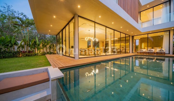 4-bedroom Villa With Breathtaking Sea Views For Rental