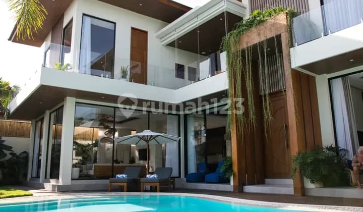 4-bedroom Modern Villa In Tumbak Bayuh